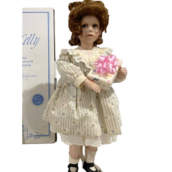 New in Box Hamilton Heritage Porcelain Doll- Kelly - Picture 1 of 4